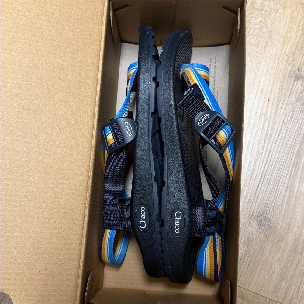 Chaco BODHI Sandals in the color âBelt Blueâ
New in box - Picture 3 of 14